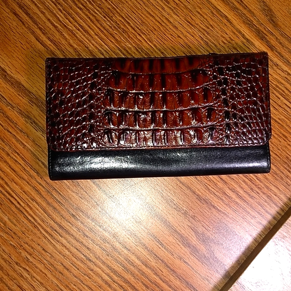 Brahmin Vintage Black & Brown Leather Wallet
